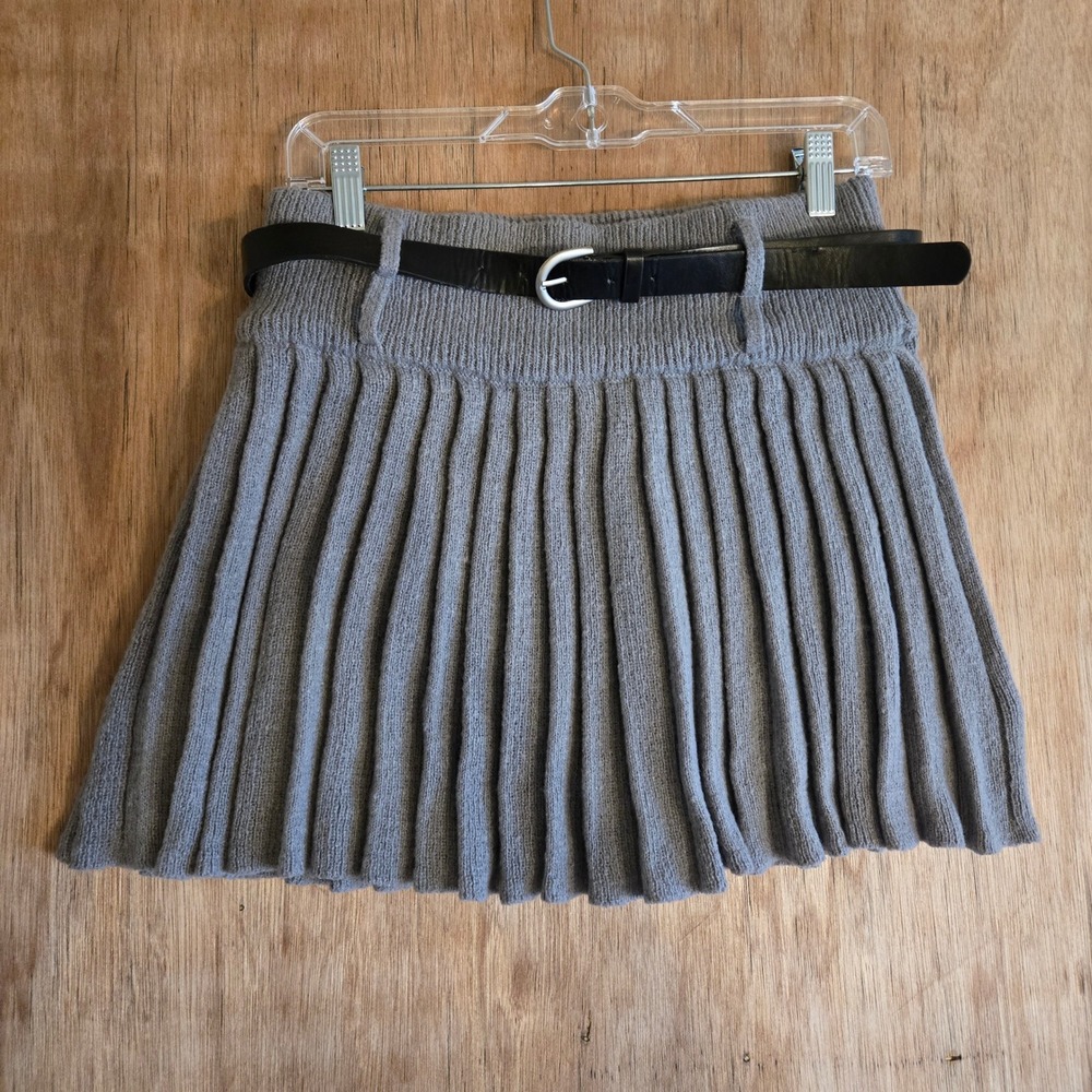 Y2K Gray Pleated Knit Mini Skirt w Belt Preppy Dark Academia Size Large Baddie